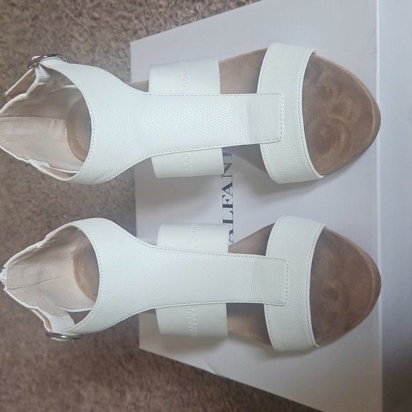 Macys Alfani Wedge Sandals - Picture 3 of 5